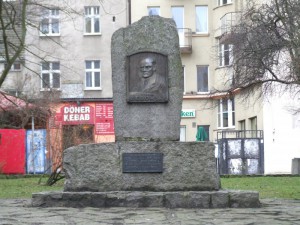 Głaz Ewa stanowił podstawę monumentu Żeromskiego fot Common Rights